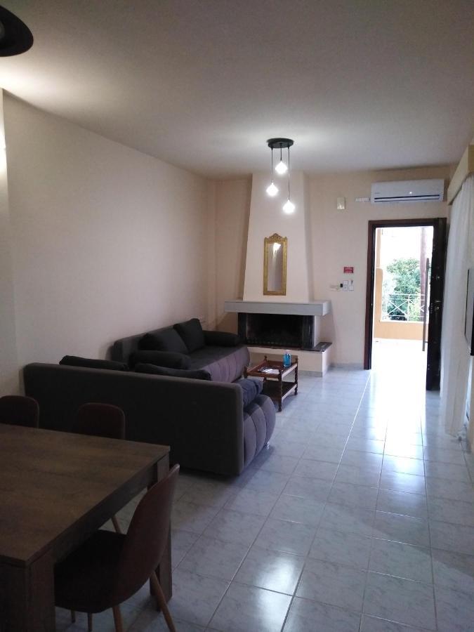 Souvlakis Pool Suites Chania  Exterior foto