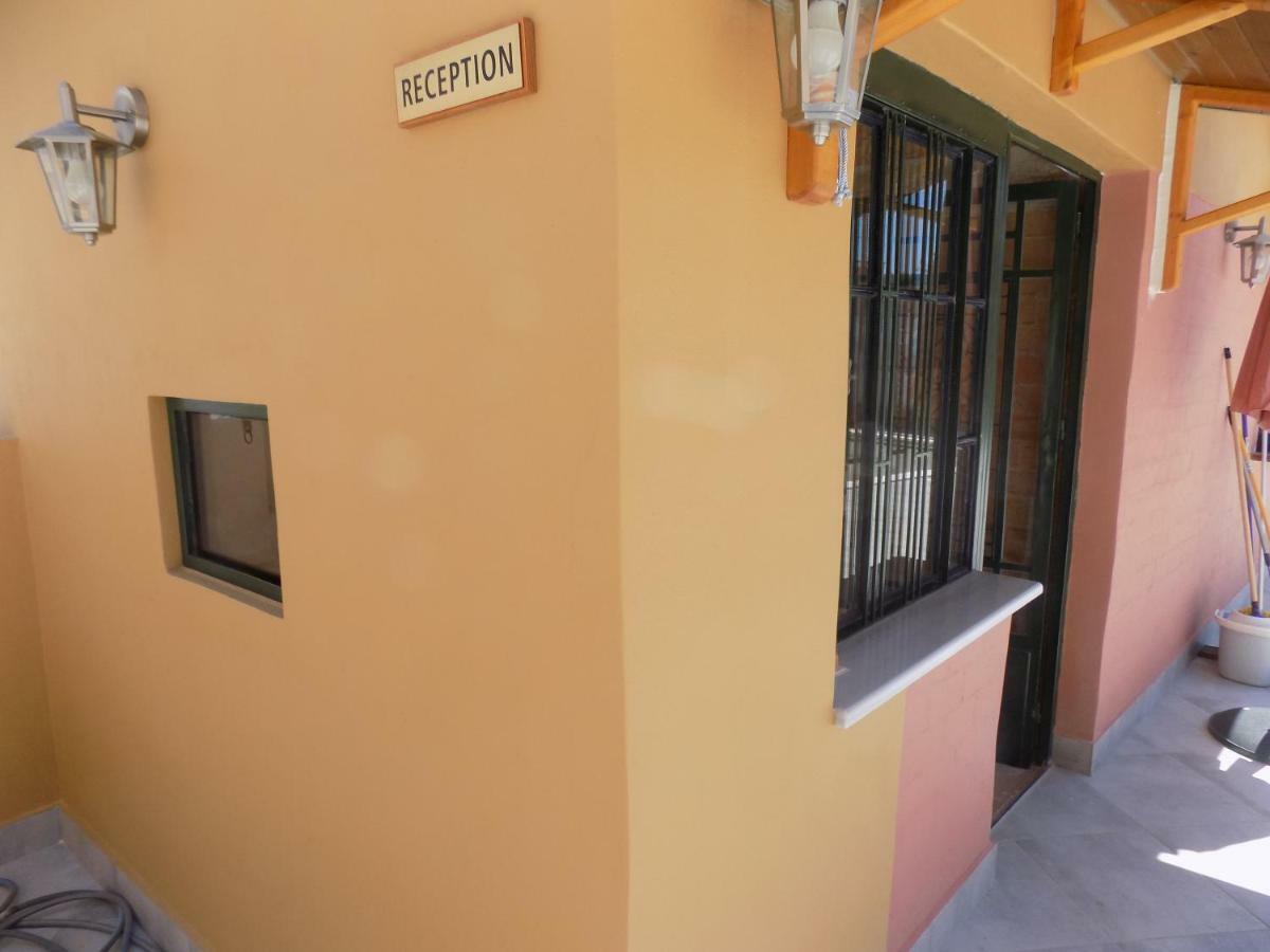 Souvlakis Pool Suites Chania  Exterior foto