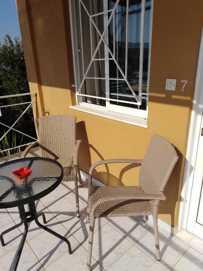 Souvlakis Pool Suites Chania  Exterior foto